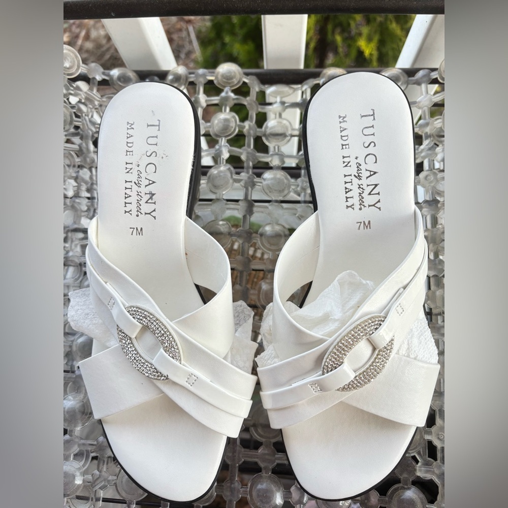 Tuscany women’s wedge Sandals